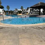 Myinzu - Club Village Garden אלבופיירה