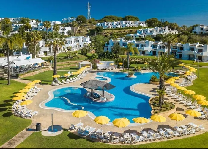 Myinzu - Club Village Garden Apartment *